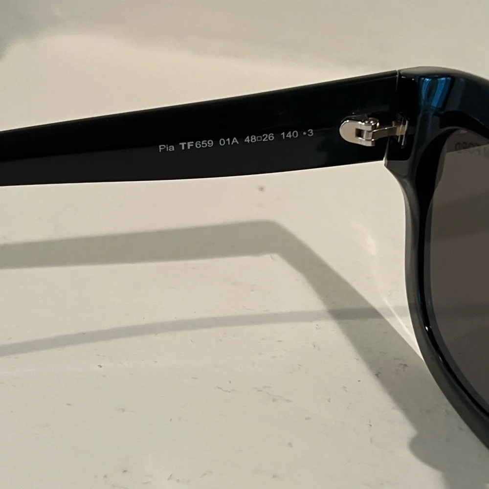 Tom Ford Black Sunglasses AUTHENTIC - Picture 3 of 6